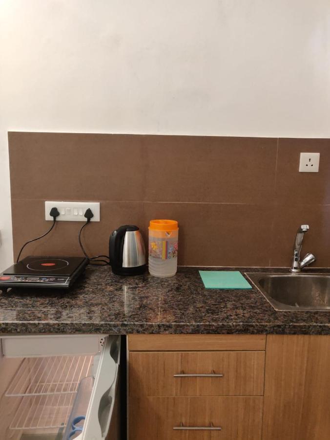 Studio Apartment By Leela Homes อาร์โปรา ภายนอก รูปภาพ
